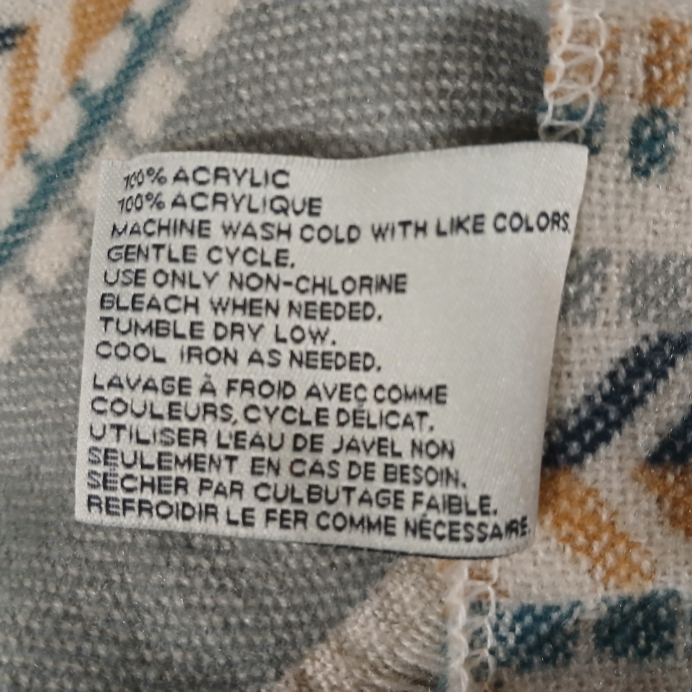 Quagga Accessories Brand Reversable Ruana - Picture 7 of 16